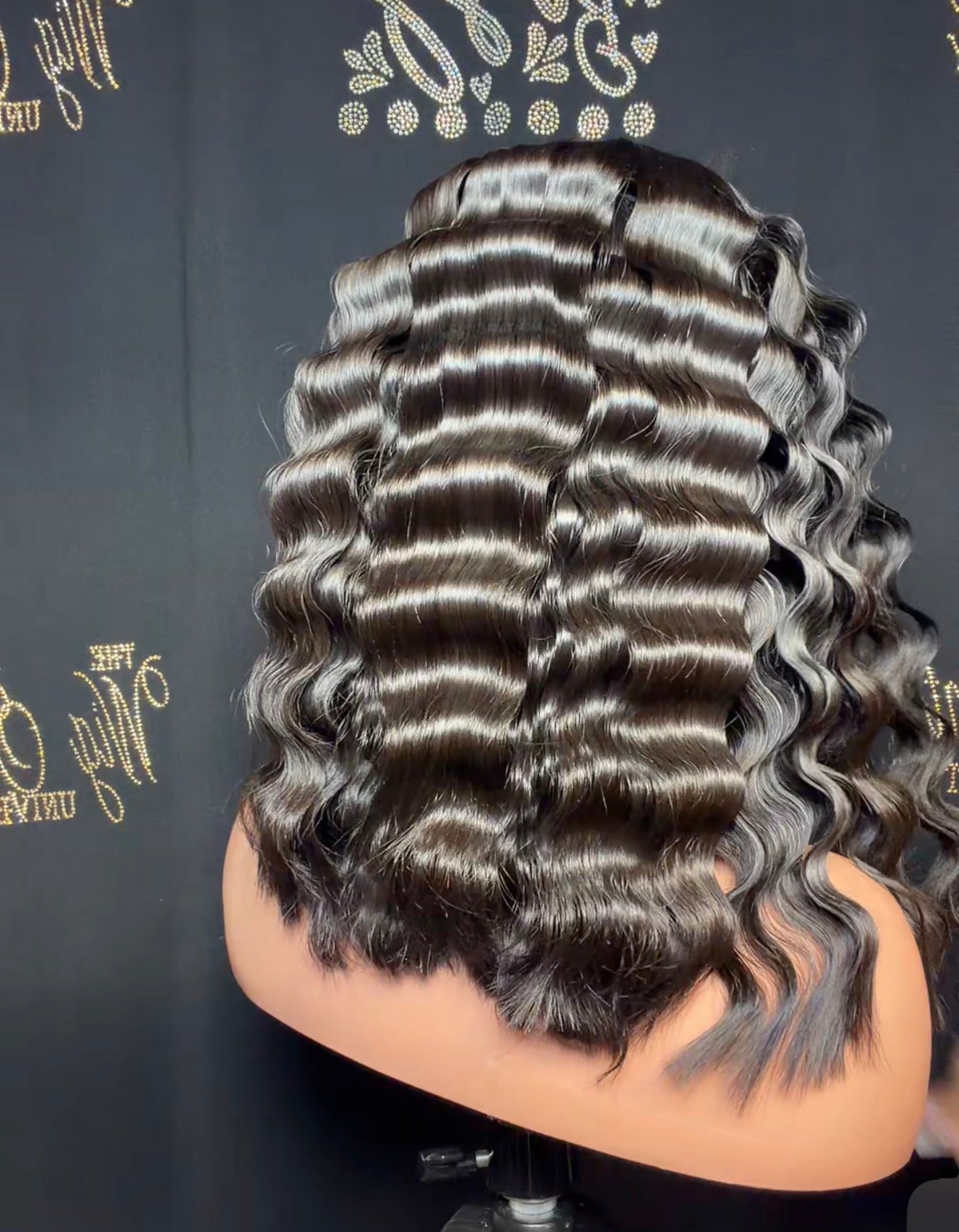 The Onyx Crimp Bob